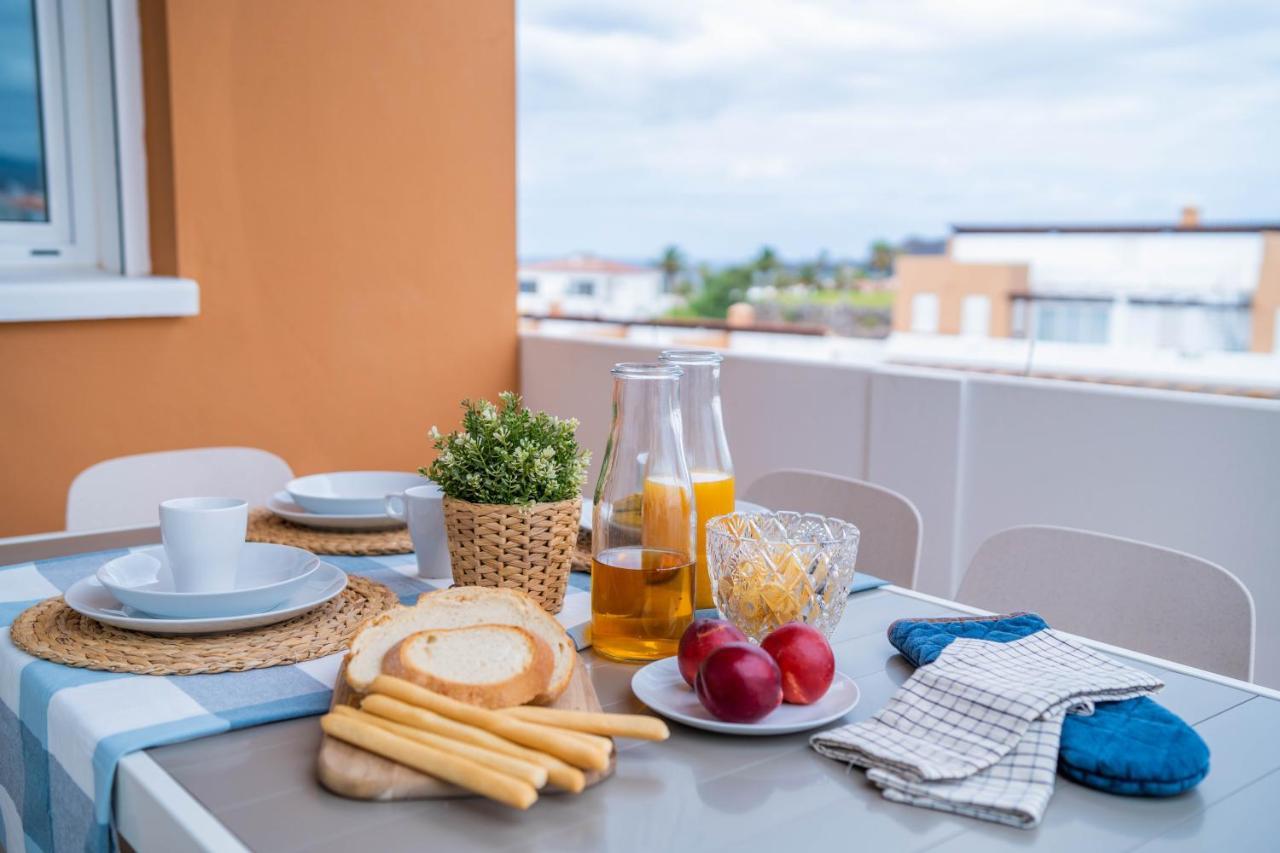 Atico Cholas By The Beach San Miguel de Abona Exterior photo